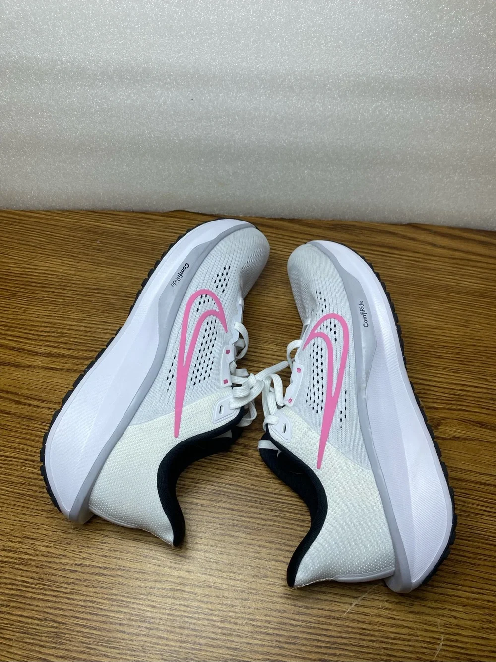 Nike Quest 6 White Pinksicle Black FD6034-102 Women's Size 9.5 Running Shoes New